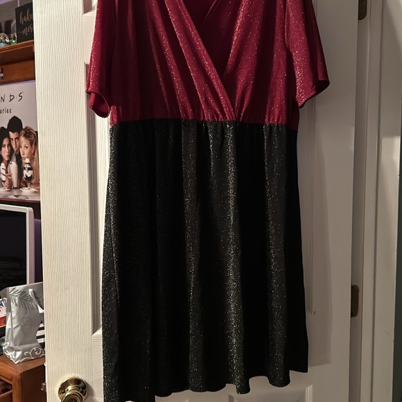 SHEIN Dress 🩷 - Picture 2 of 9